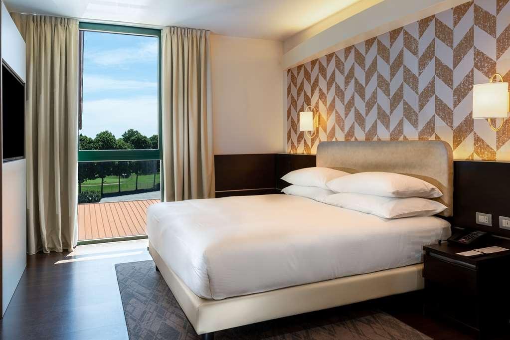 Doubletree By Hilton Milan Malpensa Solbiate Olona Hotel Phòng bức ảnh