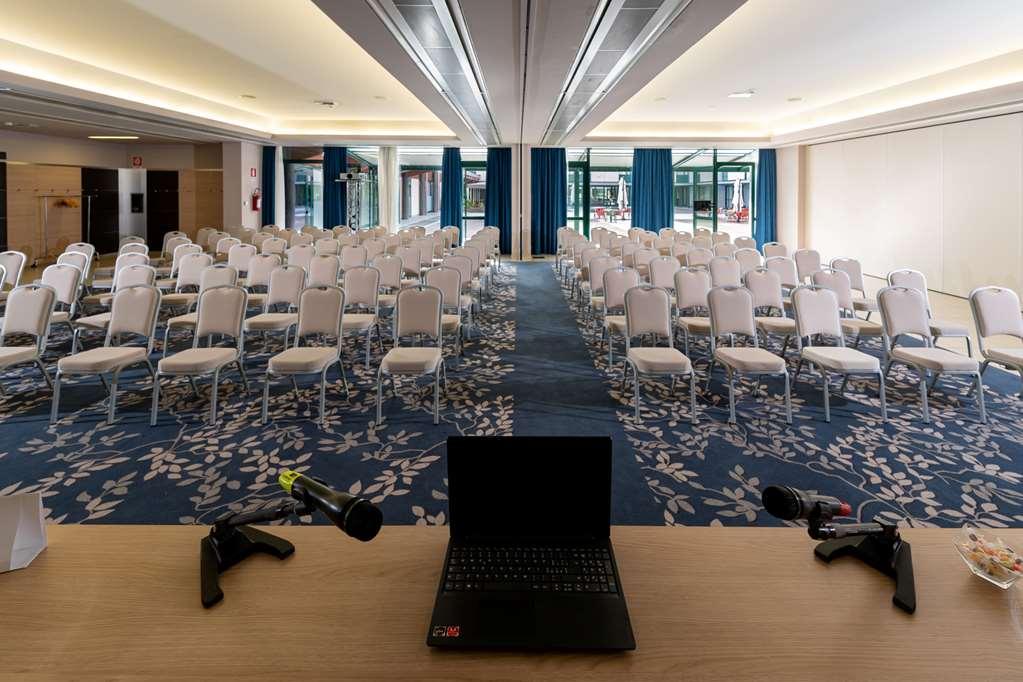 Doubletree By Hilton Milan Malpensa Solbiate Olona Hotel Tiện nghi bức ảnh