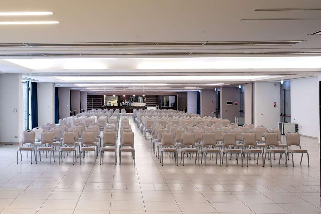 Doubletree By Hilton Milan Malpensa Solbiate Olona Hotel Tiện nghi bức ảnh